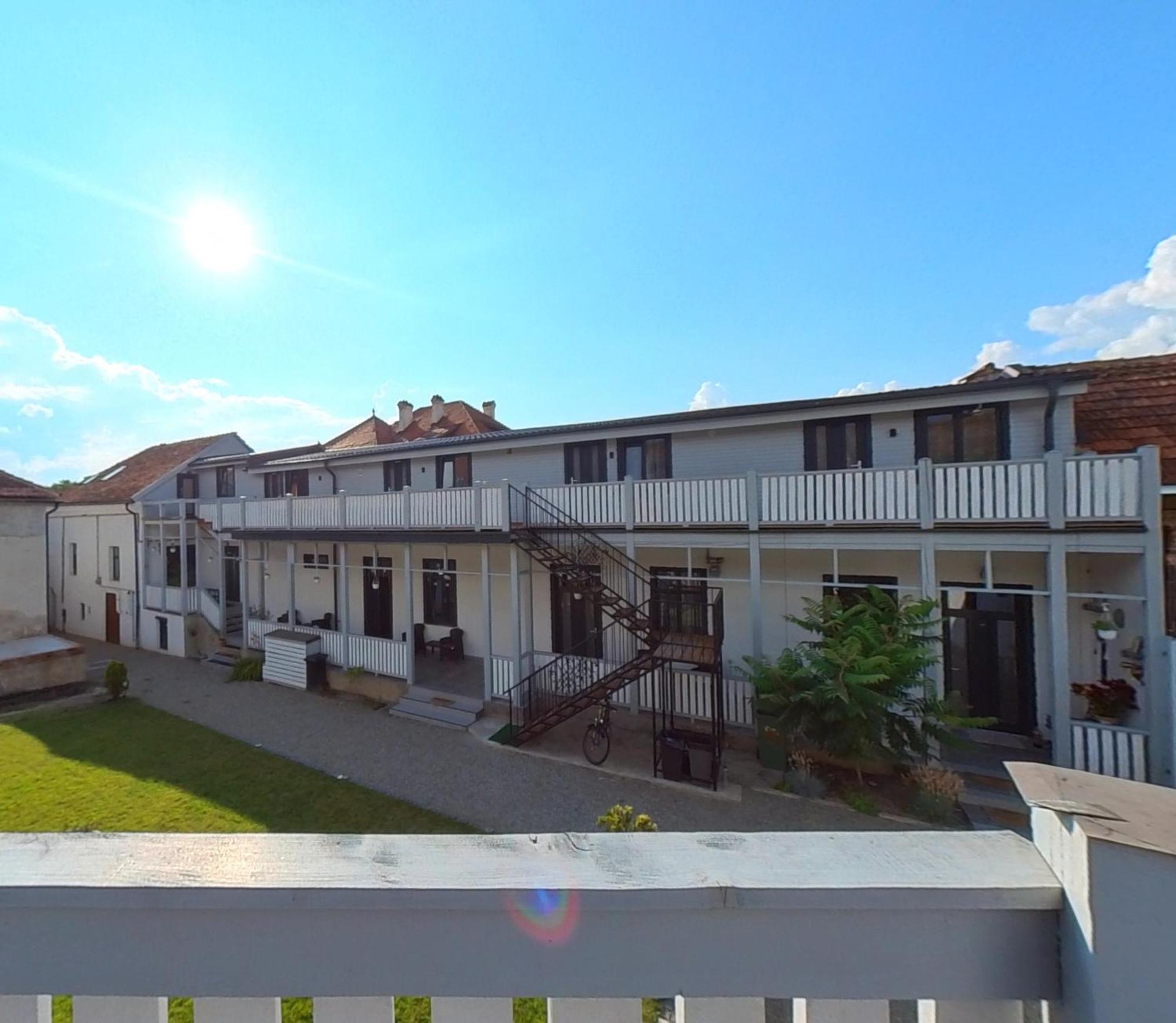 Casa J. Gusbeth - Brasov Apartment Exterior photo